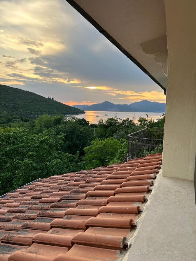 Lazarus Bigova Apartments Tivat Exteriér fotografie