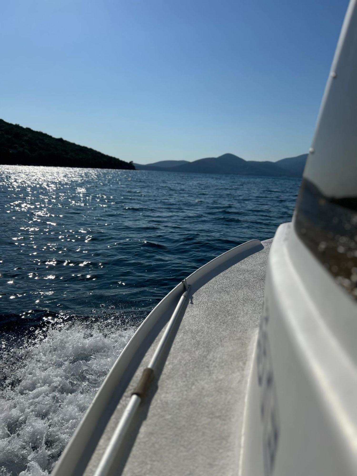 Lazarus Bigova Apartments Tivat Exteriér fotografie