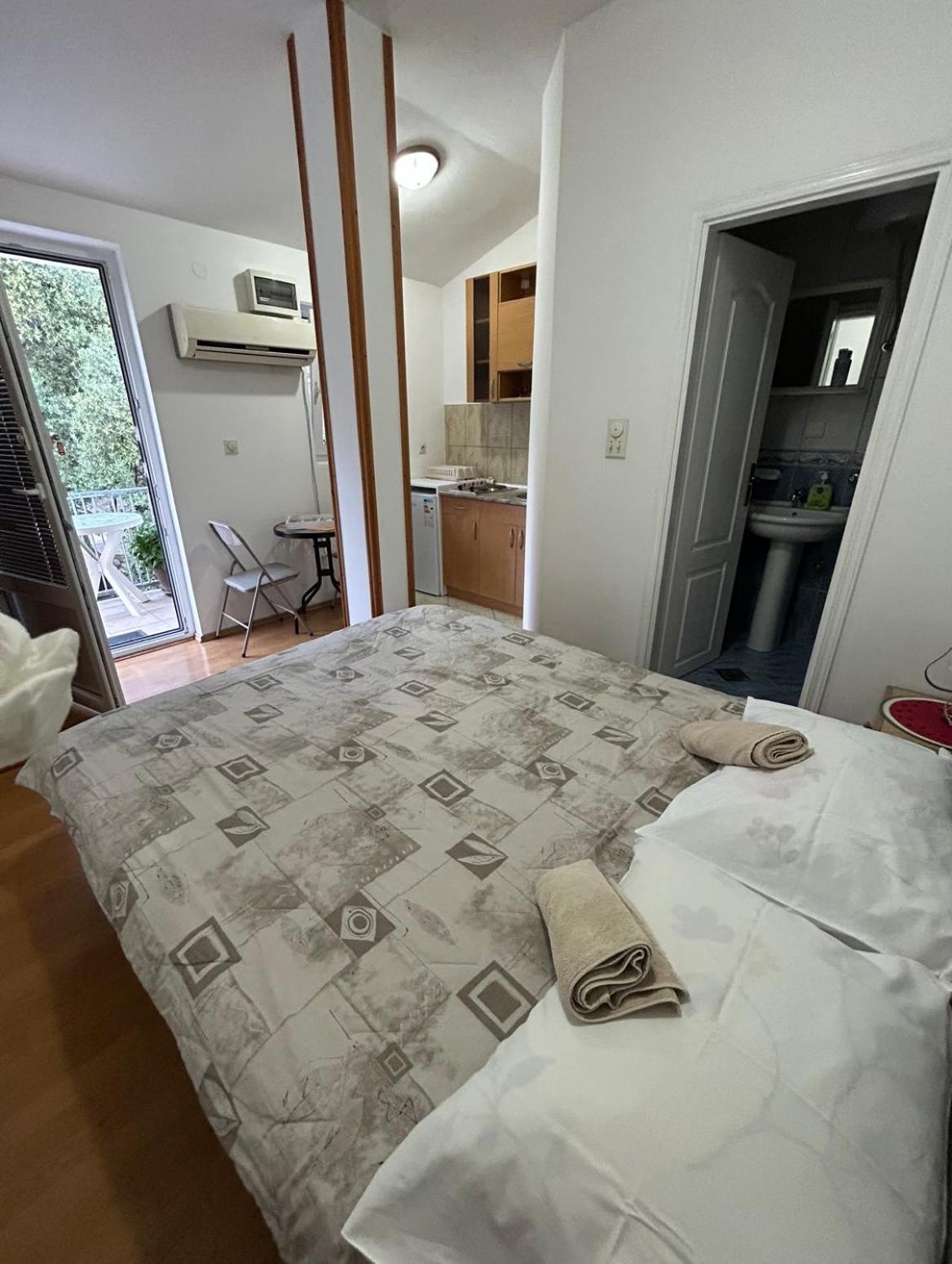 Lazarus Bigova Apartments Tivat Exteriér fotografie